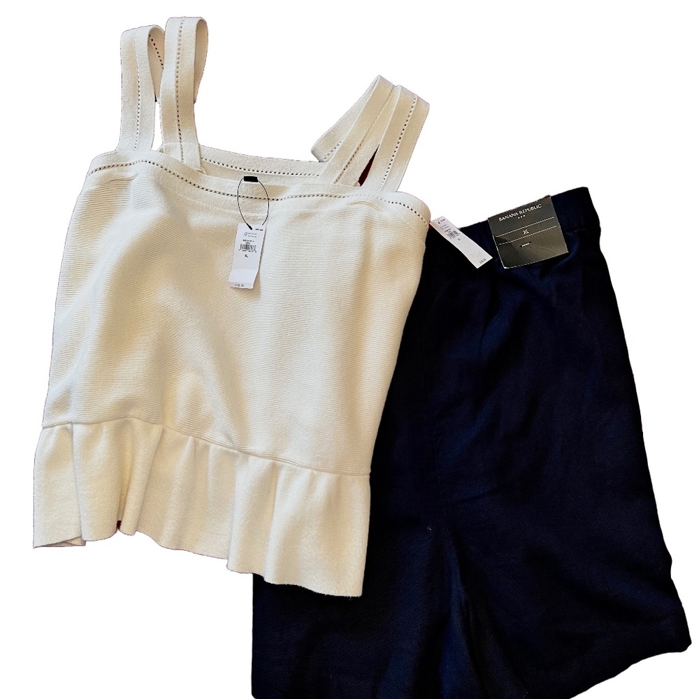 BANANA REPUBLIC TOP AND SHORTS